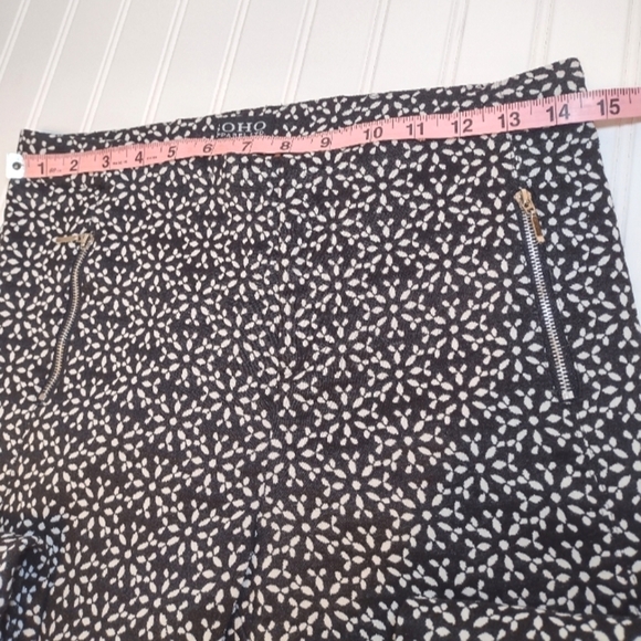 SOHO women's black & white ankle pants size (8) - Picture 11 of 14